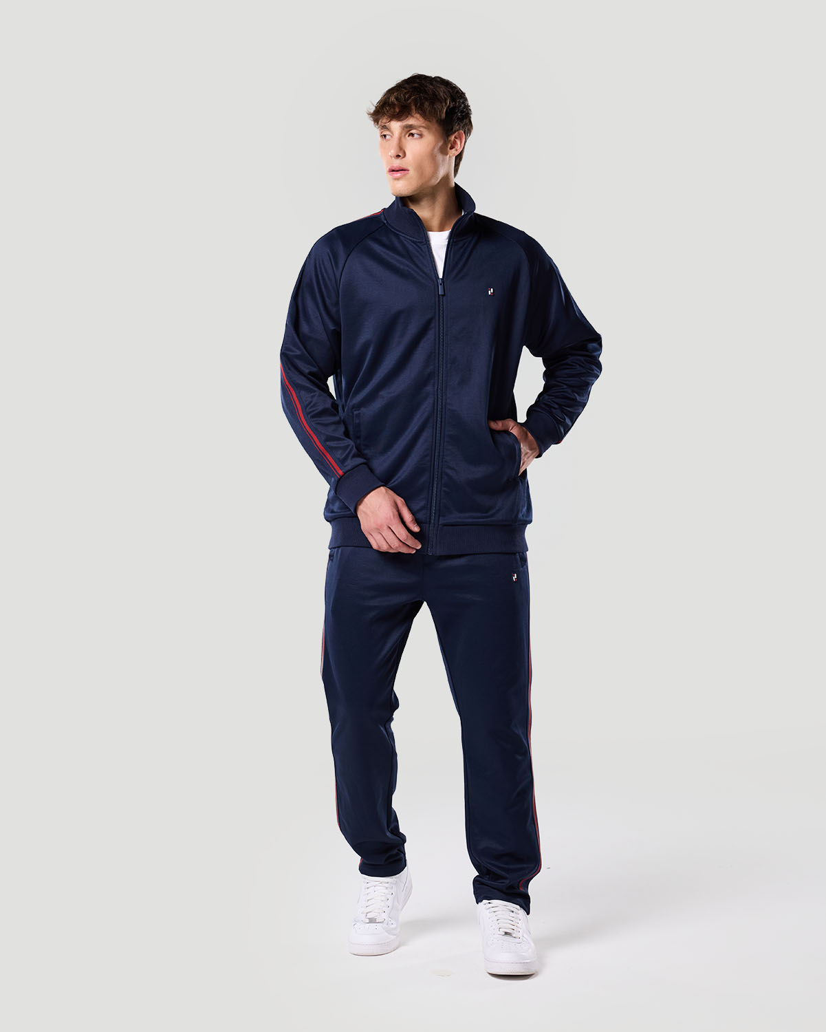 Chaqueta Deportiva para Hombre-NEGRO IRIS (AZUL MARINO) image number 0