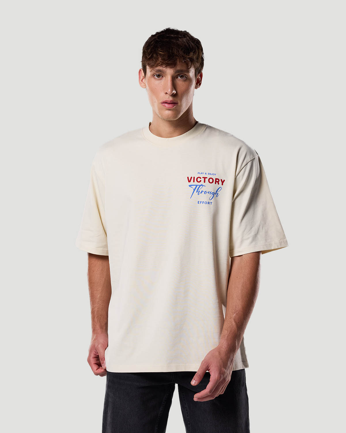 Camiseta Gráfica para Hombre-BLANCO ANTIGUO image number 2