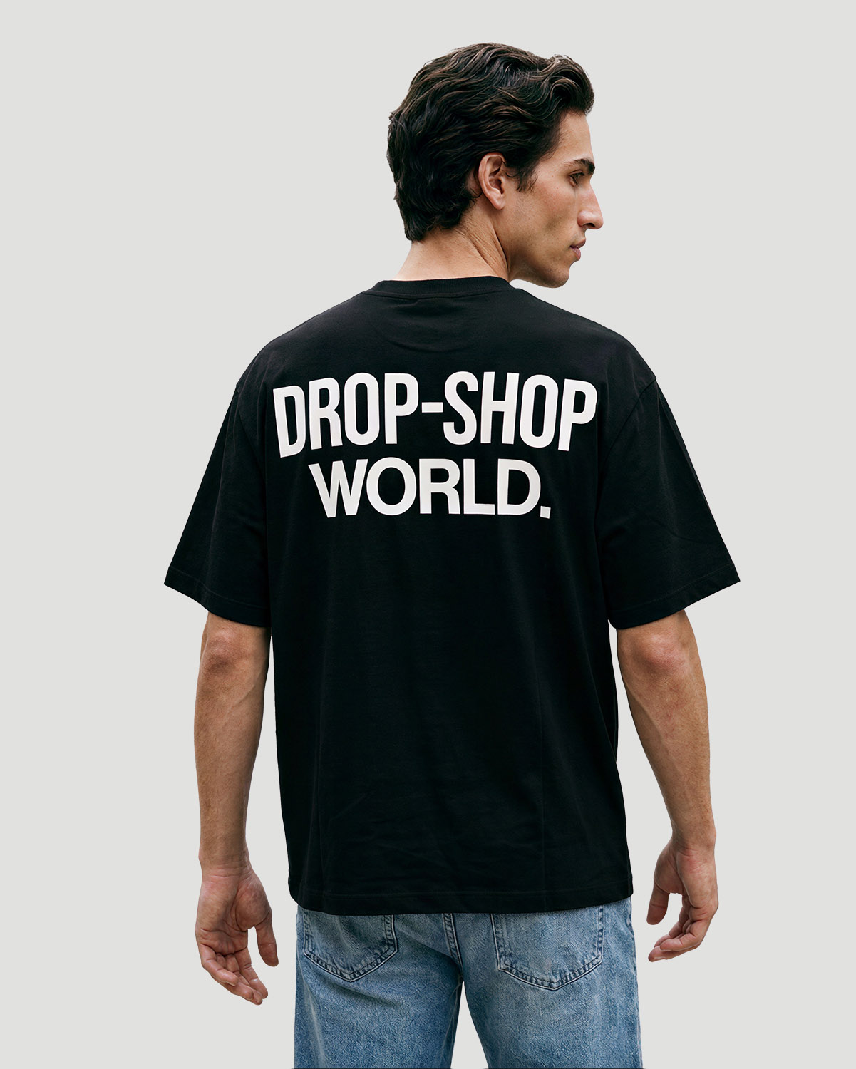 PLAYERA WORLD - NEGRO image number 1