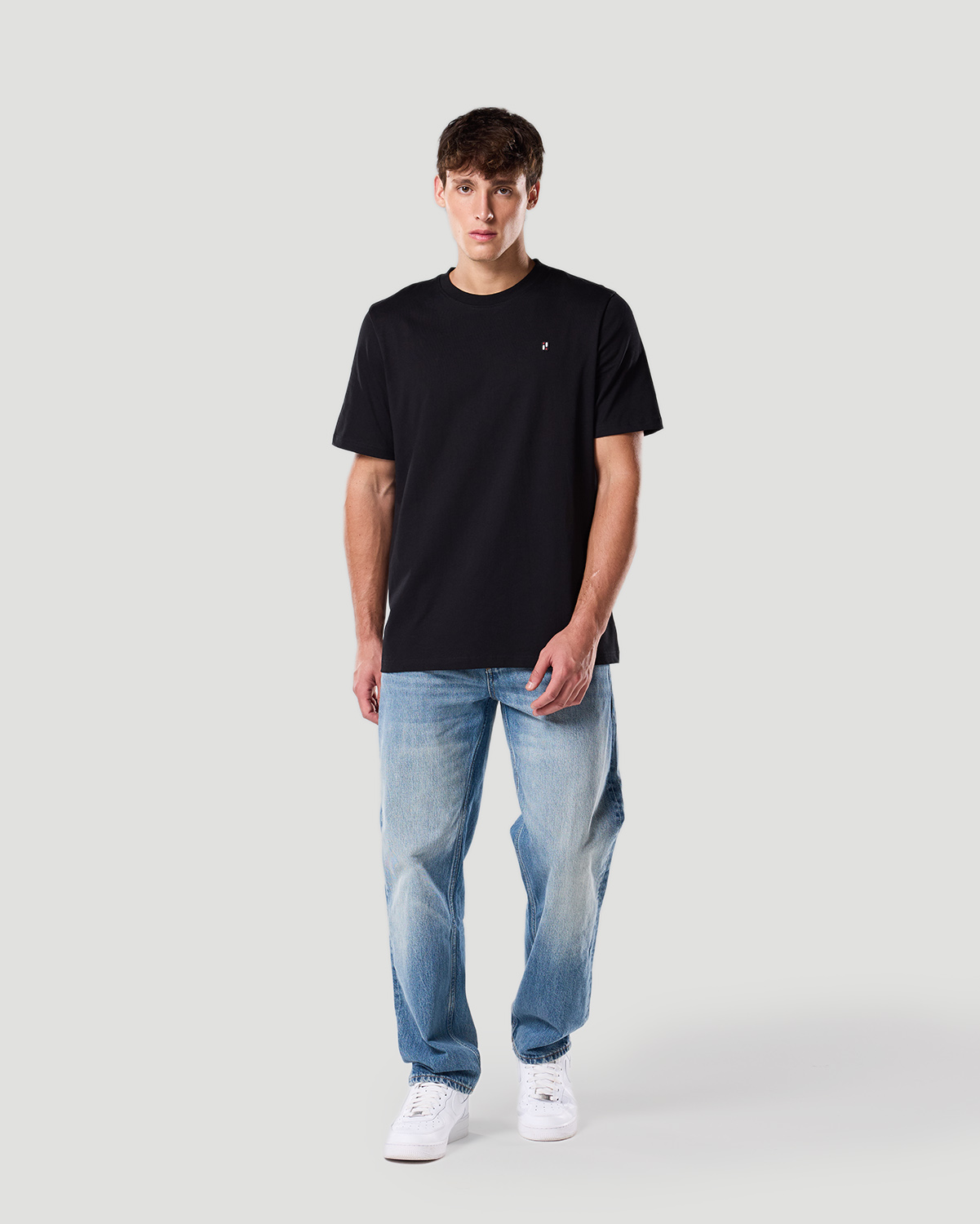 Camiseta básica para Hombre-NEGRO AZABACHE image number 0